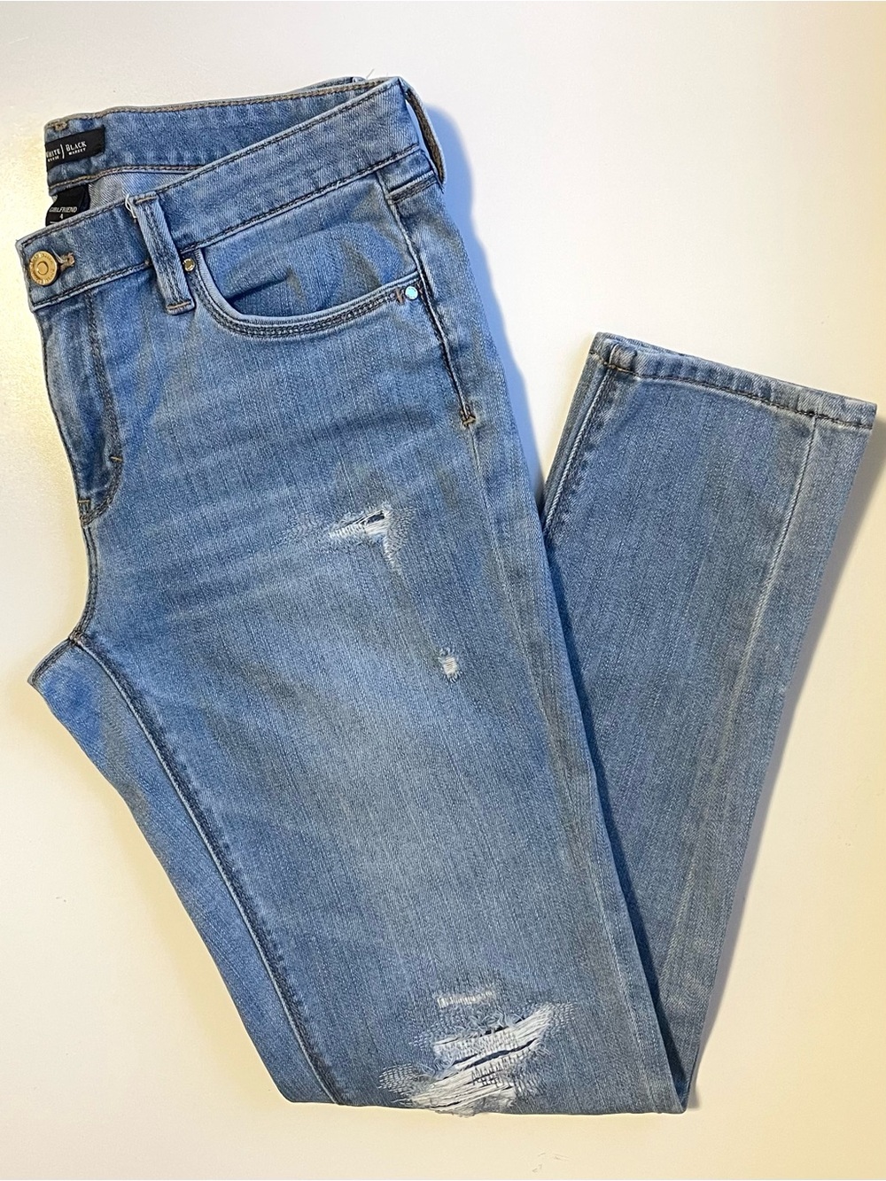 White House Black Market Girlfriend Jeans - Distressed & Light Wash - Size 4